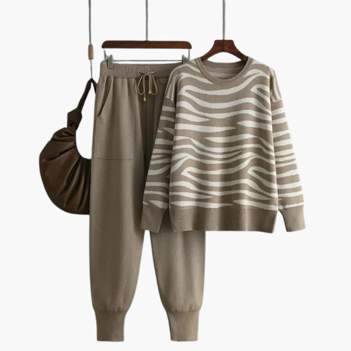 Kvinnors Stickad Lounge Set med Randig Tröja och Joggers